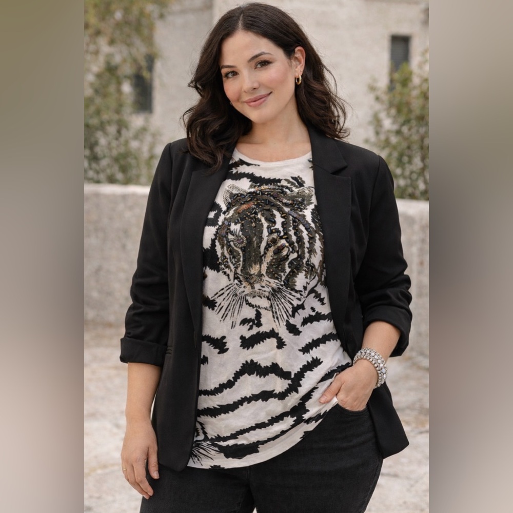 Molto Fino - vintage 90’s- bling beaded-Black and White Tiger beaded tee